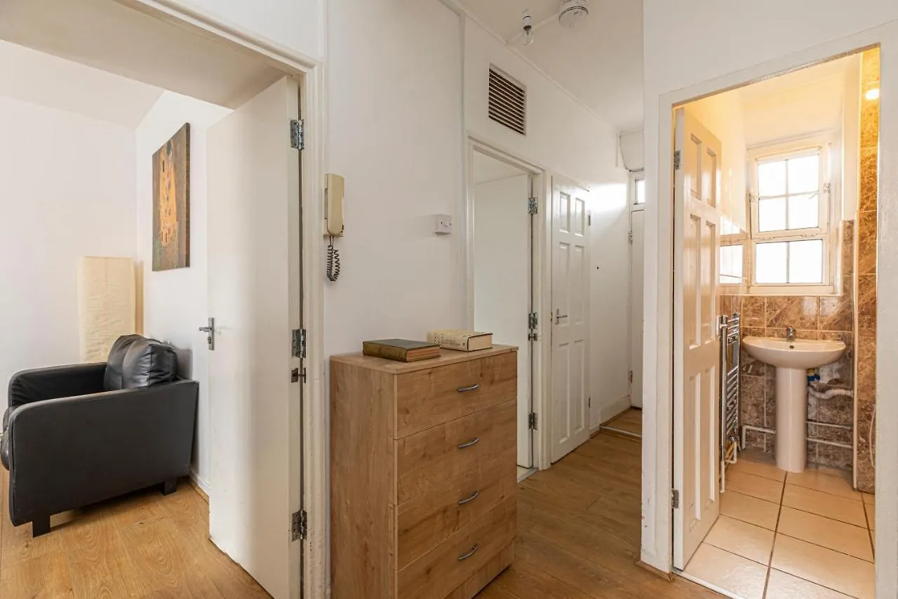 Homestay Tower Bridge Accommodations - 11 London