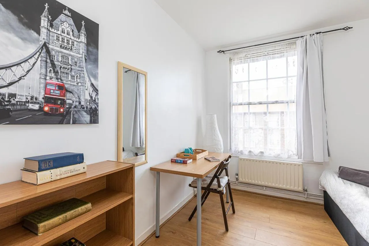 Homestay Tower Bridge Accommodations - 11 London