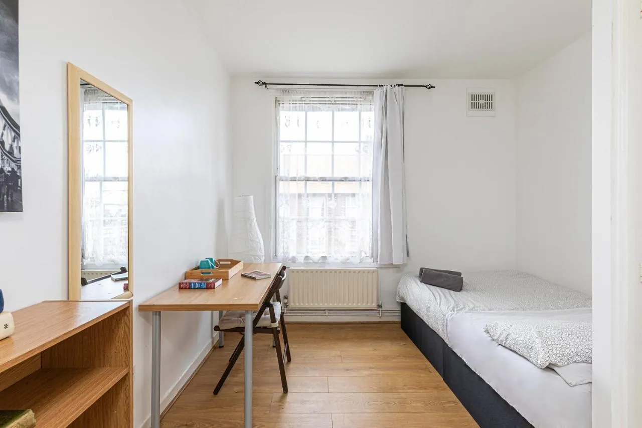 Homestay Tower Bridge Accommodations - 11 London